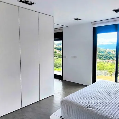 Windows Sea Villa